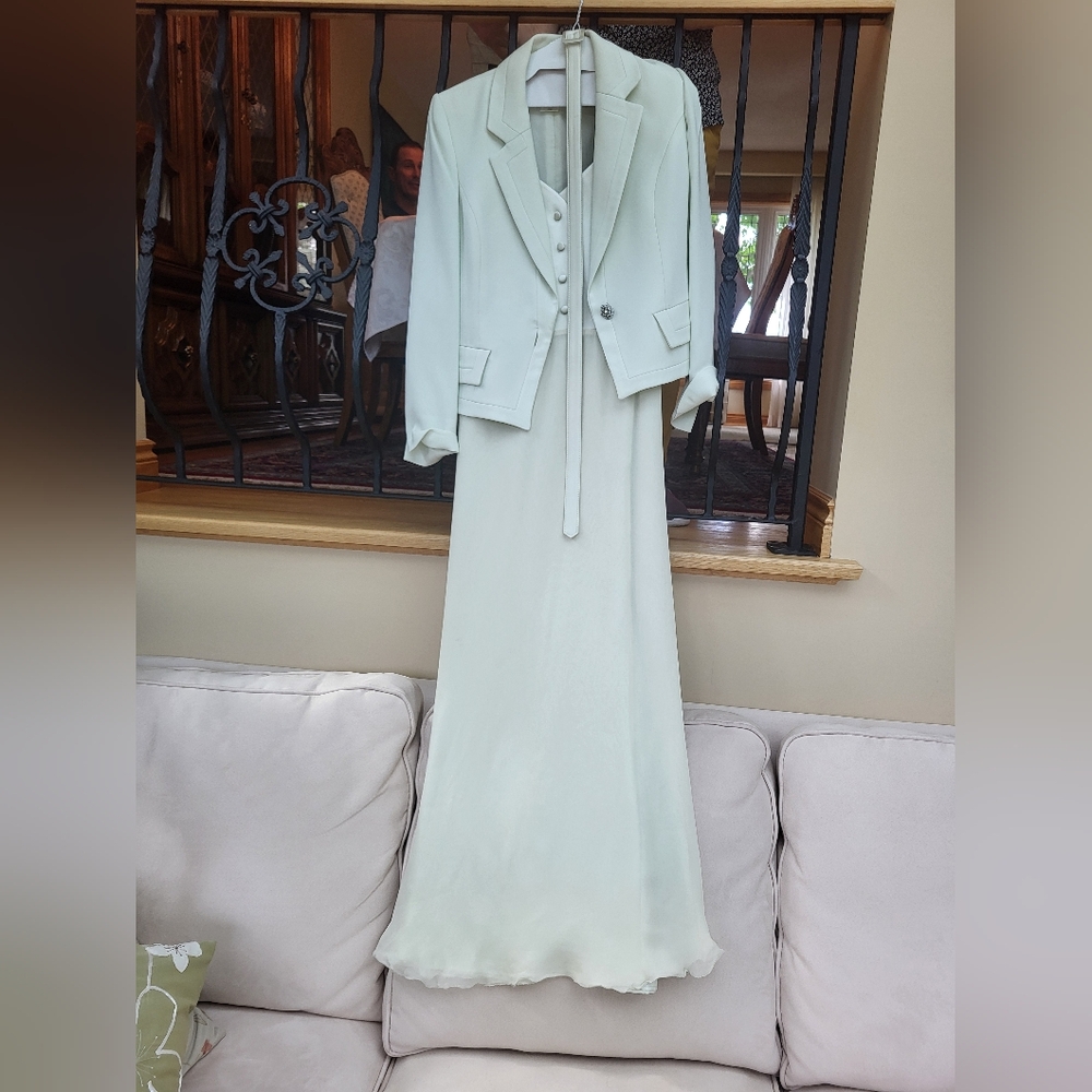 Sunny Choi size 4 dress and matching blazer